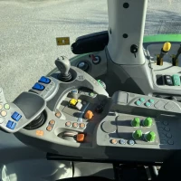 TRATTORE CAMPO APERTO DEUTZ-FAHR 6215 RC SHIFT