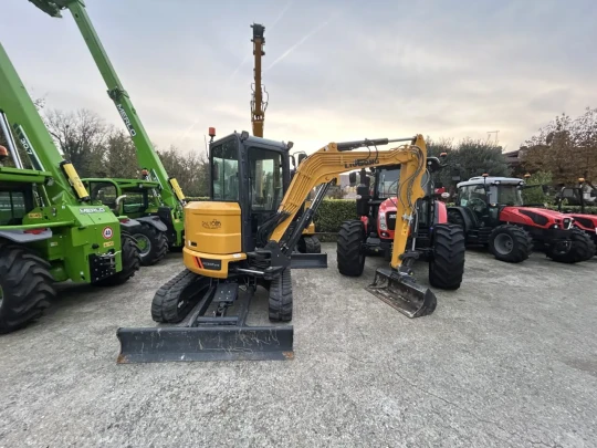 ESCAVATORE LIUGONG 5035