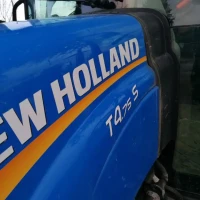 TRATTORE CAMPO APERTO NEW HOLLAND T4 75 S