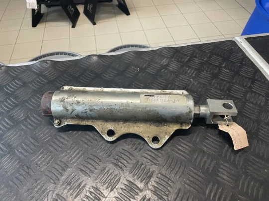 PISTONE SFORZO CONTROLLATO 2